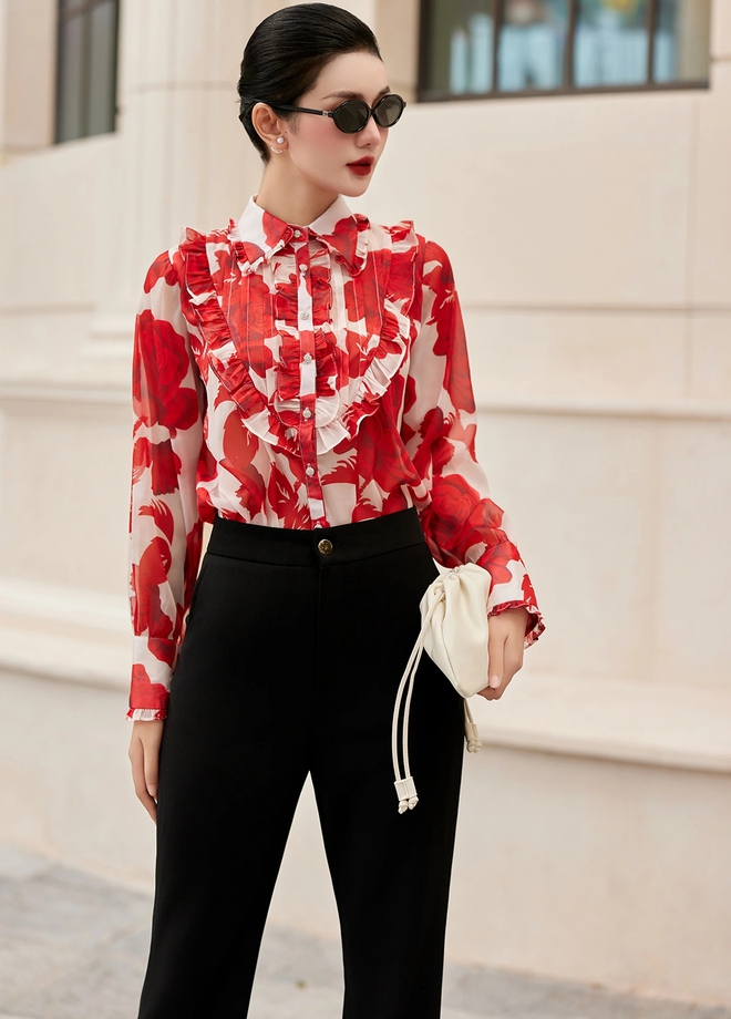 Bảng màu và họa tiết hoa giúp nàng tỏa sáng trong mùa thu 2025- Ảnh 10. Bảng màu và họa tiết hoa giúp nàng tỏa sáng trong mùa thu 2025- Ảnh 10.