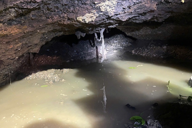 Lộ nguyên nhân xuất hiện 'hố tử thần' ở Hà Nội- Ảnh 1. Lộ nguyên nhân xuất hiện 'hố tử thần' ở Hà Nội- Ảnh 1.