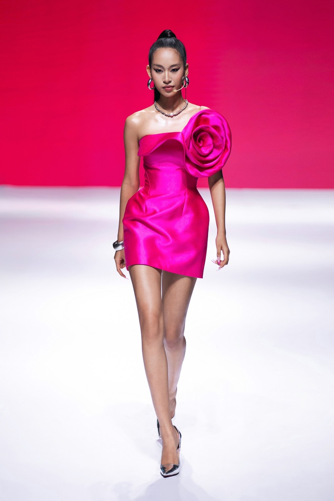15 người mẫu vào nhà chung Vietnam's Next Top Model 2025- Ảnh 9. 15 người mẫu vào nhà chung Vietnam's Next Top Model 2025- Ảnh 9.