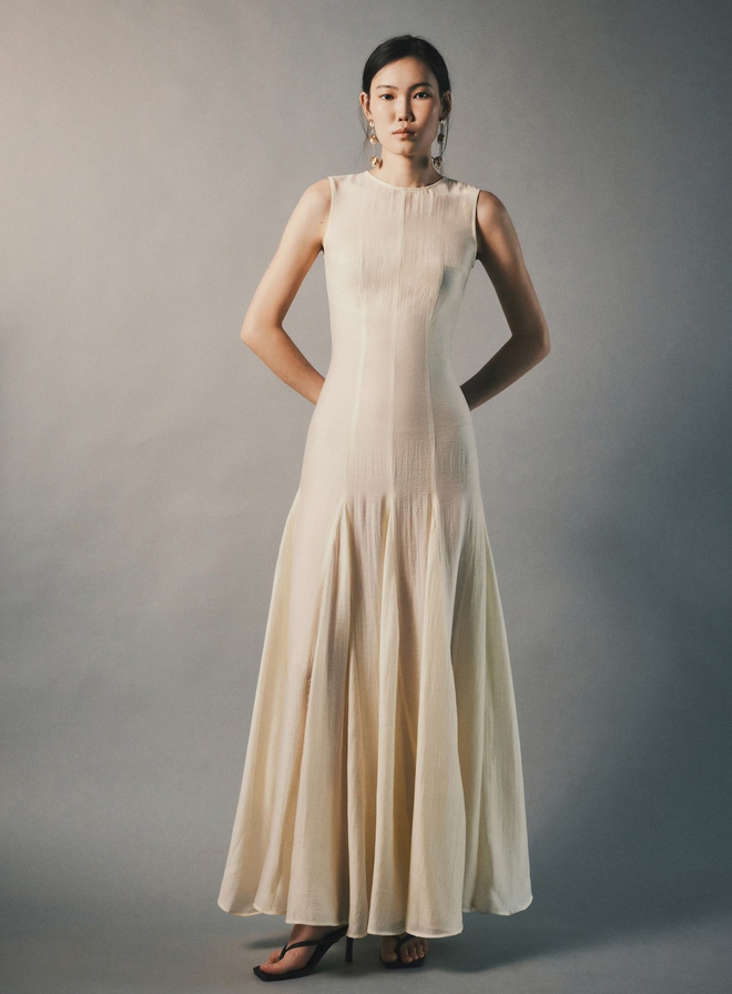 Phiêu lưu cuối hạ cùng bộ ba màu sắc trắng, đen, beige- Ảnh 9.