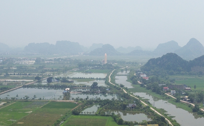 Vùng quê Hà Nội mịt mù trong ngày đứng đầu thế giới về ô nhiễm không khí- Ảnh 12. Vùng quê Hà Nội mịt mù trong ngày đứng đầu thế giới về ô nhiễm không khí- Ảnh 12.
