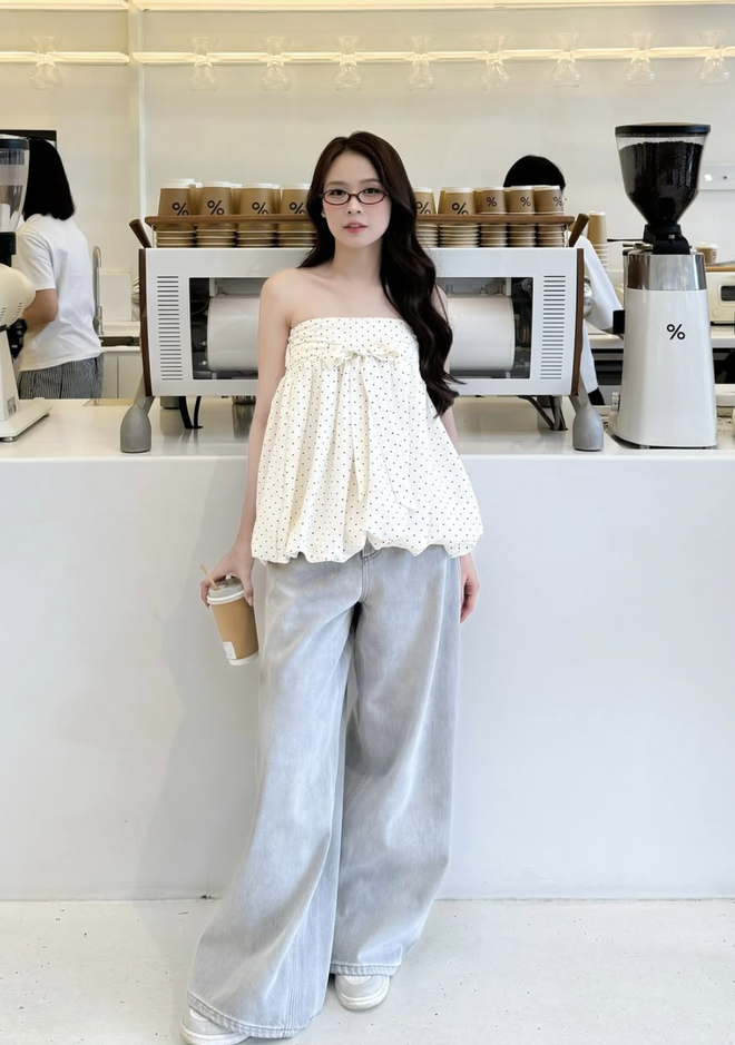 Trang phục họa tiết chấm bi ngọt ngào cho nàng yêu vẻ đẹp nữ tính- Ảnh 4. Trang phục họa tiết chấm bi ngọt ngào cho nàng yêu vẻ đẹp nữ tính- Ảnh 4.
