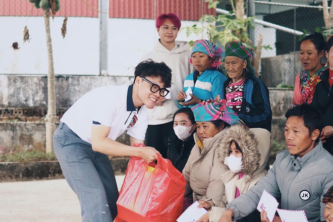 Chàng trai viết ước mơ thiện lành từ những điều nhỏ bé- Ảnh 5. Chàng trai viết ước mơ thiện lành từ những điều nhỏ bé- Ảnh 5.