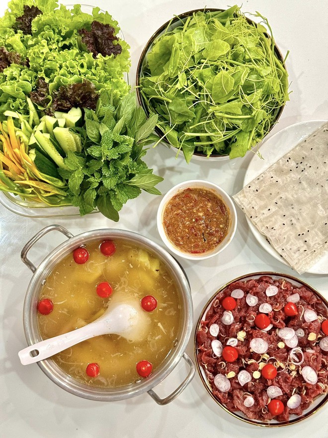 ‘Căn gác chữa lành’ xanh mướt với nhiều rau trái sạch của người phụ nữ Đắk Lắk - Ảnh 17.