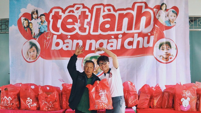 Chàng trai viết ước mơ thiện lành từ những điều nhỏ bé- Ảnh 6. Chàng trai viết ước mơ thiện lành từ những điều nhỏ bé- Ảnh 6.