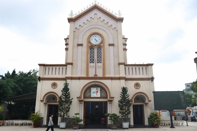 Nh&agrave; thờ cổ ở TP.HCM, do đại gia 'gi&agrave;u hơn vua Bảo Đại' x&acirc;y dựng- Ảnh 2.