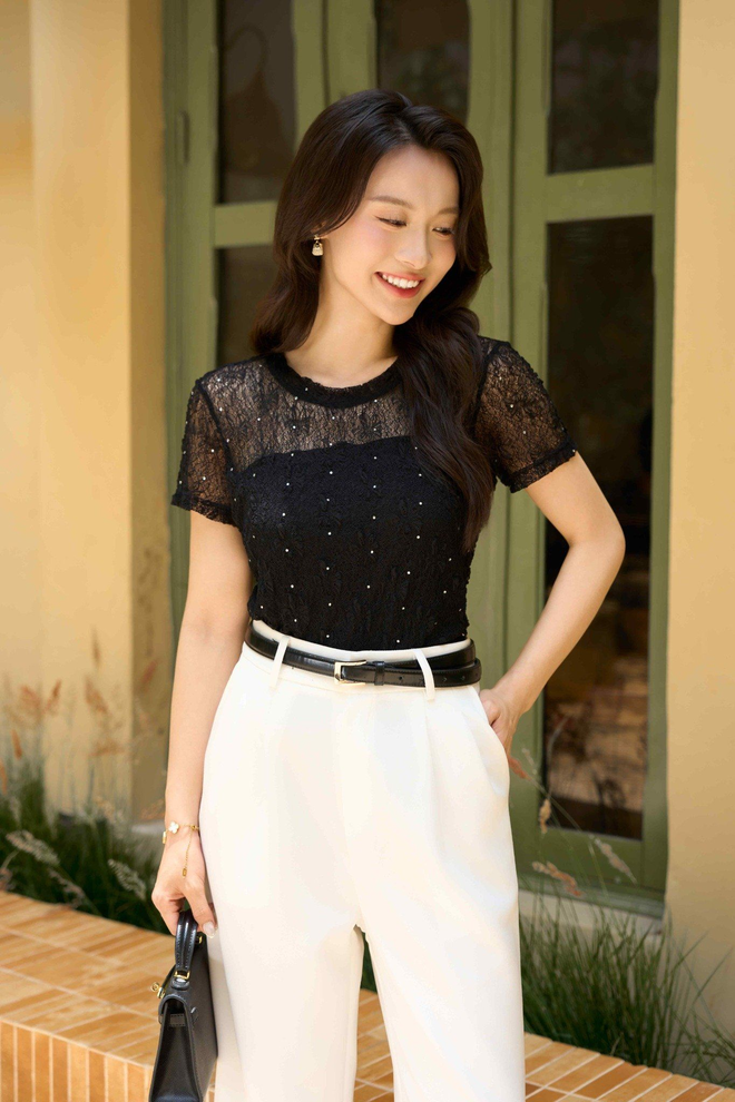 Áo phối ren, vẻ đẹp thanh lịch đậm chất phong cách cá nhân- Ảnh 2. Áo phối ren, vẻ đẹp thanh lịch đậm chất phong cách cá nhân- Ảnh 2.