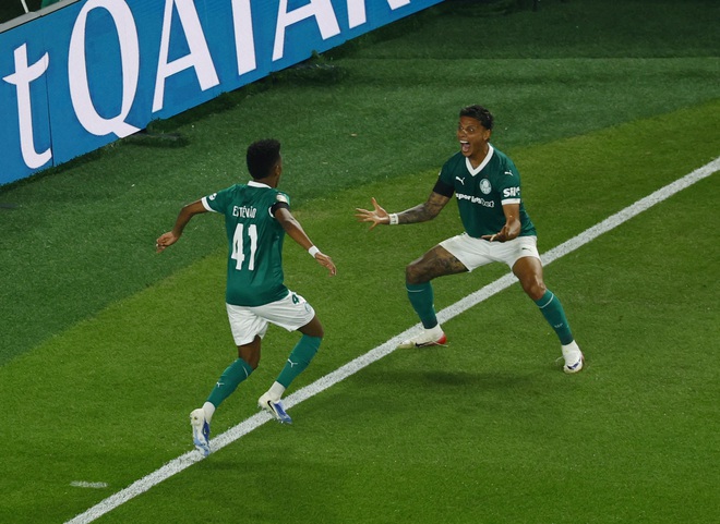 ‘Tiểu Messi’ ghi siêu phẩm, Palmeiras vẫn nhường vé bán kết cho Chelsea: Vì Palmer quá hay- Ảnh 5. ‘Tiểu Messi’ ghi siêu phẩm, Palmeiras vẫn nhường vé bán kết cho Chelsea: Vì Palmer quá hay- Ảnh 5.