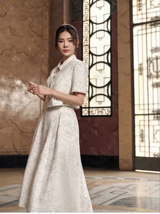 Trở thành cô gái thơ mộng với gam màu quyến rũ: kem và trắng pha- Ảnh 8.