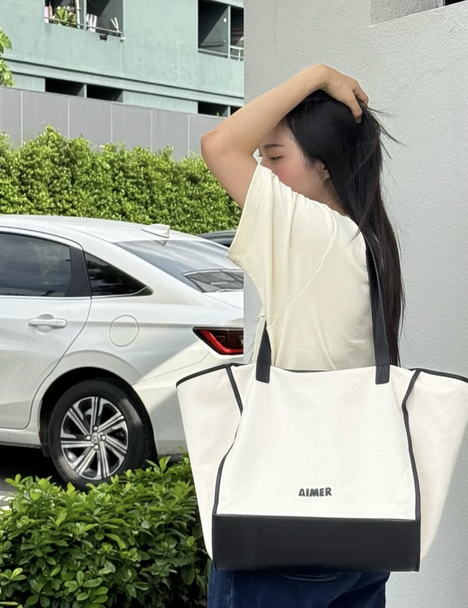 Thanh lịch mỗi ngày cùng túi xách màu trung tính  - Ảnh 12.