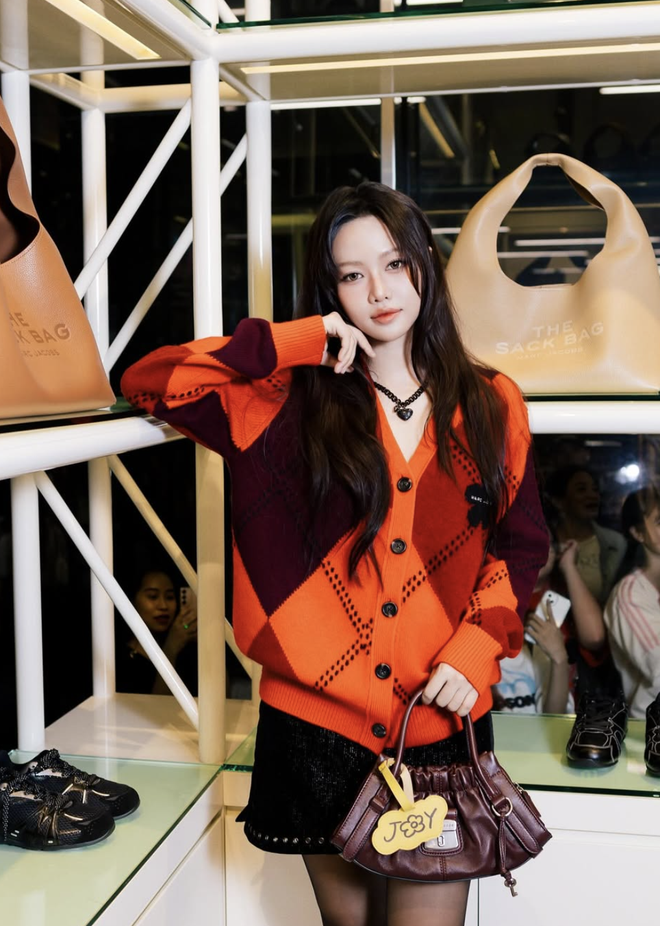 Diện cardigan giúp nàng tạo điểm nhấn tinh tế khi giao mùa  - Ảnh 5.