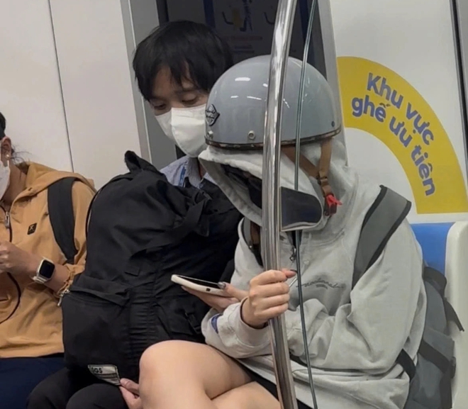 TP.HCM: Công an làm rõ vụ nam thanh niên bị tố sàm sỡ trên tàu metro- Ảnh 1.