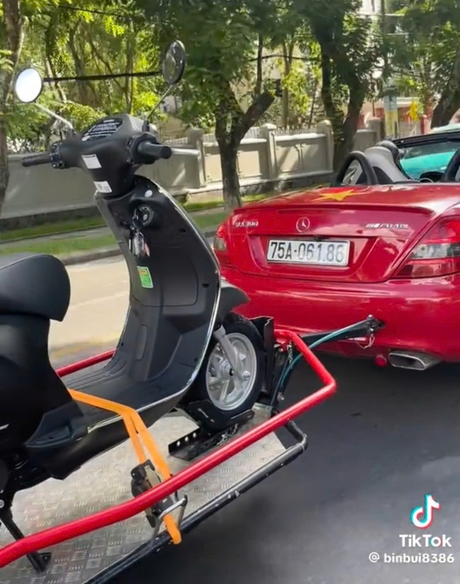 Lập biên bản TikToker chạy xe không thắt dây an toàn quay clip quảng cáo- Ảnh 3.