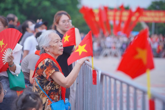 Dàn pháo lễ sẵn sàng khai hỏa, mở màn buổi tổng hợp luyện - Ảnh 5.