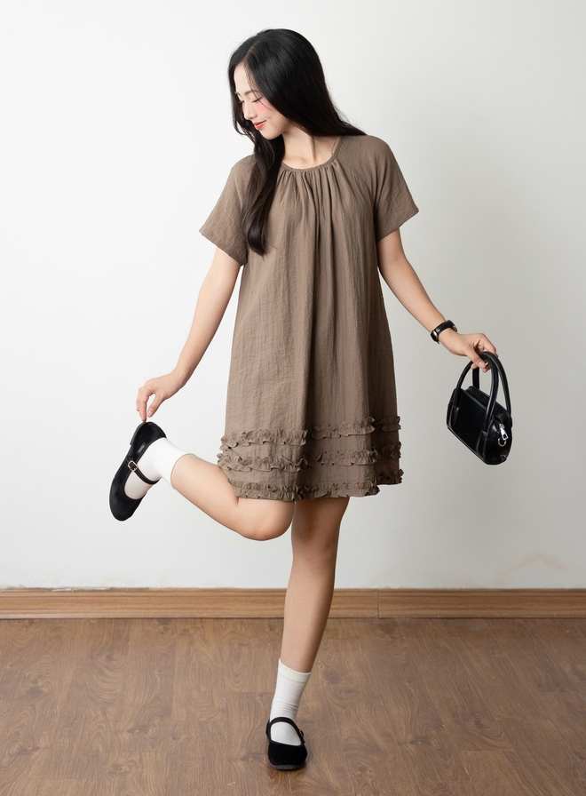 Năm ý tưởng đầm midi cho nàng mặc đẹp từ nhà xuống phố - Ảnh 8.