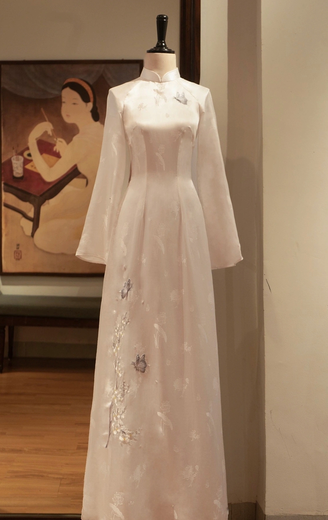 Thêu tay trở lại - bí quyết nâng tầm phong cách công sở mùa thu- Ảnh 5.