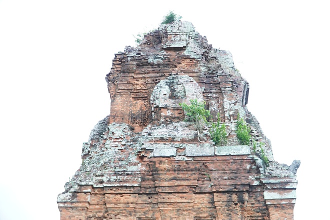 Gia Lai xây dựng đề án trùng tu ngôi tháp cổ gần 900 năm tuổi- Ảnh 8.