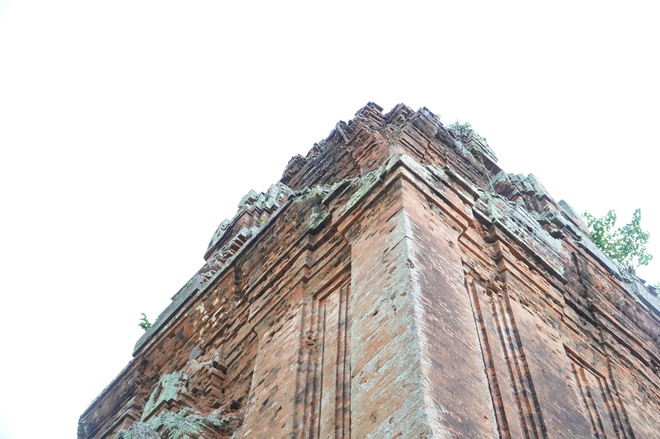 Gia Lai xây dựng đề án trùng tu ngôi tháp cổ gần 900 năm tuổi- Ảnh 5. Gia Lai xây dựng đề án trùng tu ngôi tháp cổ gần 900 năm tuổi- Ảnh 5.
