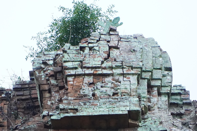 Gia Lai xây dựng đề án trùng tu ngôi tháp cổ gần 900 năm tuổi- Ảnh 11. Gia Lai xây dựng đề án trùng tu ngôi tháp cổ gần 900 năm tuổi- Ảnh 11.