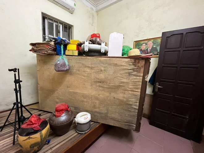 Xóm nhỏ Hà Nội nước ngập 6 ngày chưa rút- Ảnh 3. Xóm nhỏ Hà Nội nước ngập 6 ngày chưa rút- Ảnh 3.