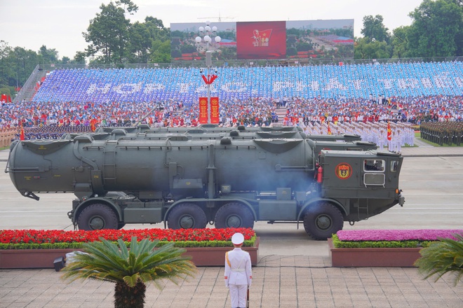 Мощь военной техники на репетиции парада - Фото 8.