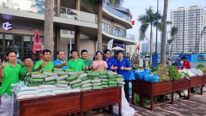 Ngày hội đặc biệt ở chung cư: Bất ngờ đón gần 500 khách - Ảnh 3.
