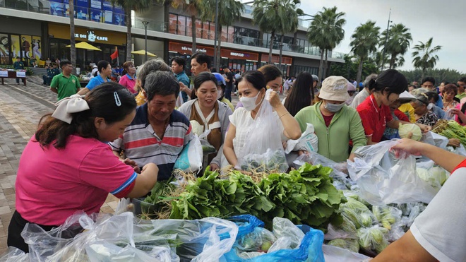 Ngày hội đặc biệt ở chung cư: Bất ngờ đón gần 500 khách - Ảnh 2.