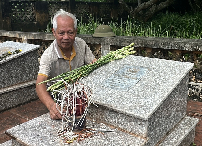 Gia đình một liệt sĩ phản ánh về việc bị 'treo' chế độ thờ cúng- Ảnh 2. Gia đình một liệt sĩ phản ánh về việc bị 'treo' chế độ thờ cúng- Ảnh 2.