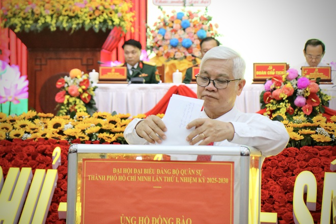 TP.HCM xây dựng lực lượng vũ trang mẫu mực, tiêu biểu, vững mạnh từ gốc rễ - Ảnh 2.