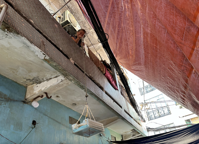 Nhiều qu&aacute;n nước, hủ tiếu, cơm g&agrave; ở TP.HCM b&aacute;n&hellip; 'thả d&acirc;y' cho kh&aacute;ch, v&igrave; sao? - Ảnh 1.