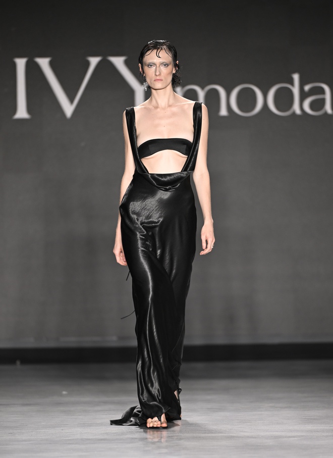 Nữ thiết kế Việt trình diễn BST tại New York Fashion Week 2026- Ảnh 14.