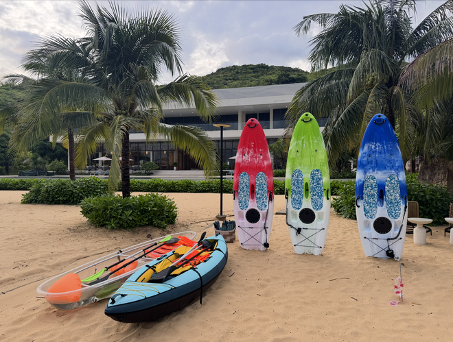 Lần đầu nghỉ dưỡng ở bán đảo 650 triệu đồng/đêm tại vịnh Vân Phong- Ảnh 3. Lần đầu nghỉ dưỡng ở bán đảo 650 triệu đồng/đêm tại vịnh Vân Phong- Ảnh 3.