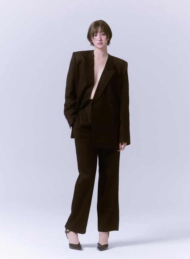 Blazer giúp nàng lịch lãm trong công việc, thời thượng khi dạo phố- Ảnh 9.
