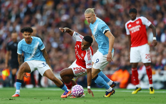 Haaland ghi bàn cực sớm, Man City vẫn ‘cay’ vì Arsenal gỡ hòa phút 90+3: HLV Pep không bực mới lạ!- Ảnh 2. Haaland ghi bàn cực sớm, Man City vẫn ‘cay’ vì Arsenal gỡ hòa phút 90+3: HLV Pep không bực mới lạ!- Ảnh 2.