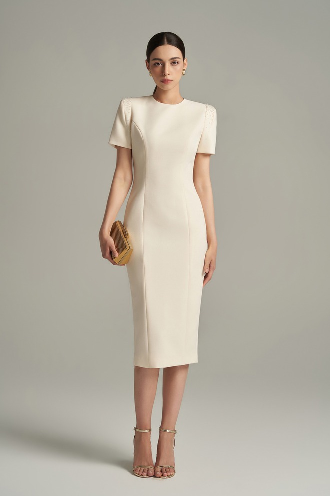 Suit, váy ngắn, đầm bodycon giúp nàng chiếm trọn spotlight - Ảnh 12.