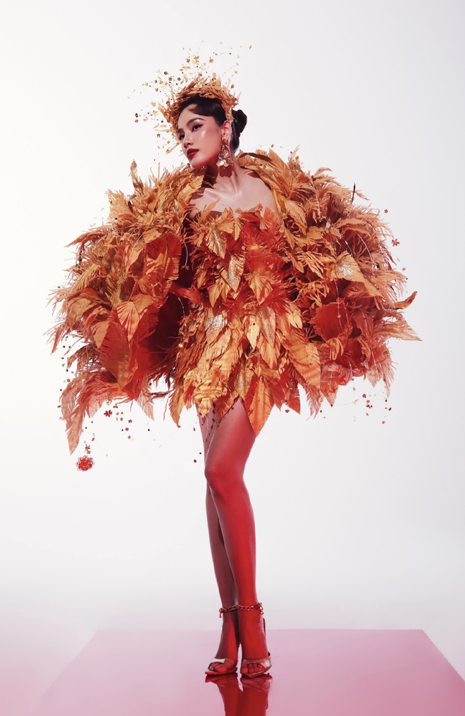 Hoàng Thùy diễn Tuần lễ thời trang Thượng Hải?- Ảnh 2.