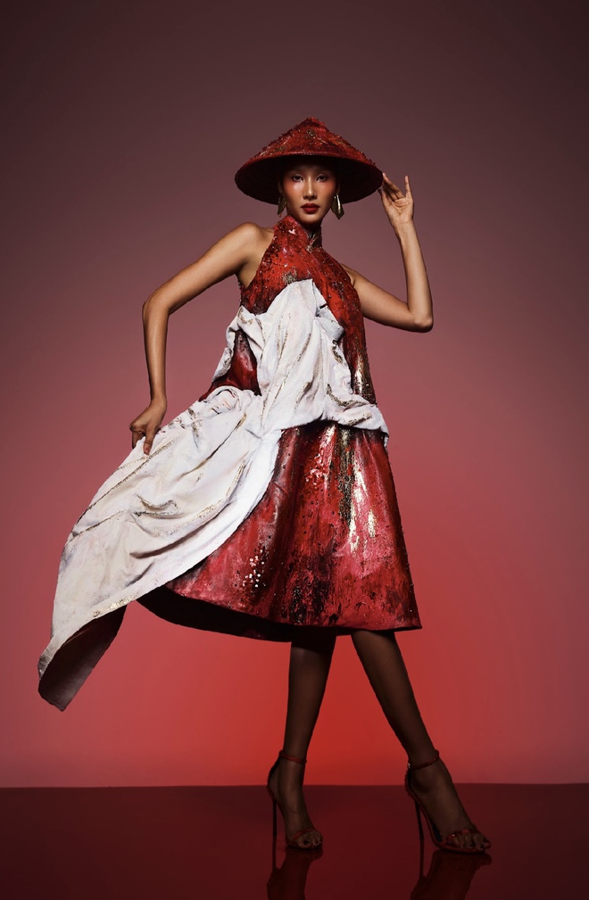 Hoàng Thùy diễn Tuần lễ thời trang Thượng Hải?- Ảnh 4.