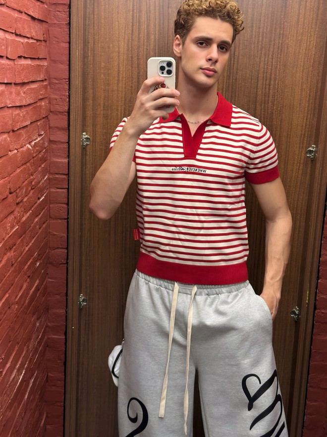 Biến hóa phong cách từ thanh lịch đến năng động với áo polo dệt kim- Ảnh 8.