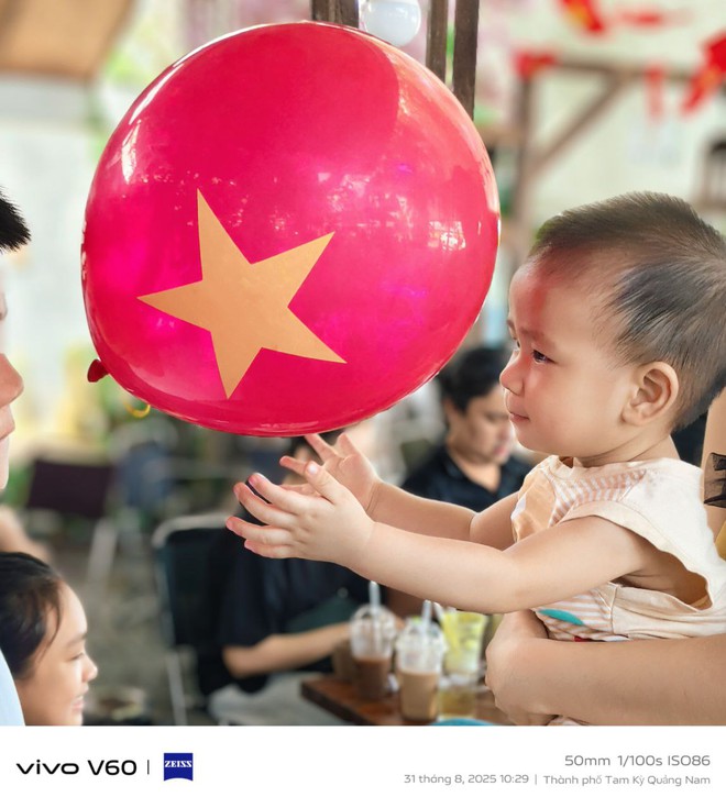 Trải nghiệm vivo V60: mỏng nhẹ, pin lớn v&agrave; camera ch&acirc;n dung ZEISS - Ảnh 11.