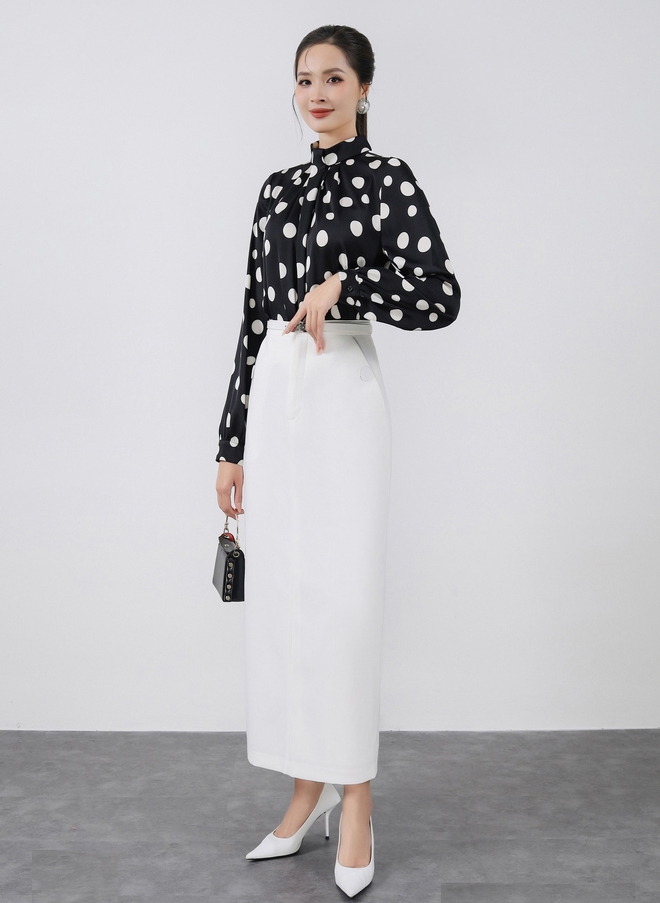 Sơ mi trơn, sơ mi họa tiết là điểm nhấn khó quên cho phong cách thanh lịch- Ảnh 6. Sơ mi trơn, sơ mi họa tiết là điểm nhấn khó quên cho phong cách thanh lịch- Ảnh 6.