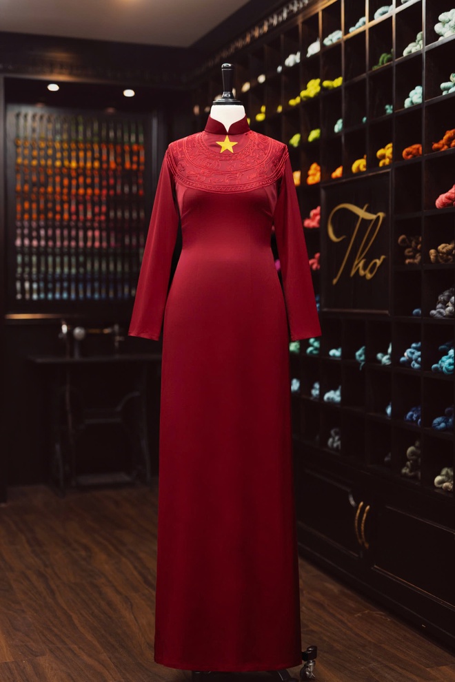 Nhà thiết kế Nguyễn Thơ Thơ tiết lộ chiếc áo dài đặc biệt của BTV Minh Trang - Ảnh 5.