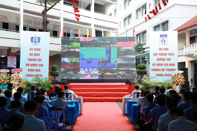 Khai giảng tại ngôi trường Bác Hồ từng học: Từ đam mê mạch điện đến thủ khoa - Ảnh 6.