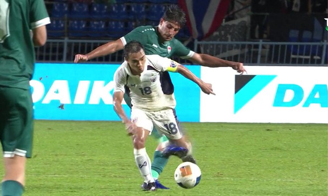 Đội tuyển Th&aacute;i Lan thua, su&yacute;t ẩu đả: Cầu thủ Iraq phải 'trốn', Madam Pang n&oacute;i g&igrave;?- Ảnh 4.