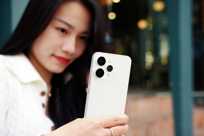 Trải nghiệm Oppo Reno15 5G với AI camera ưu việt và thiết kế đẳng cấp - Ảnh 4. Trải nghiệm Oppo Reno15 5G với AI camera ưu việt và thiết kế đẳng cấp - Ảnh 4.