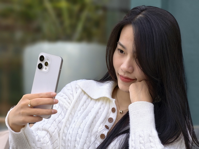 Trải nghiệm Oppo Reno15 5G với AI camera ưu việt và thiết kế đẳng cấp - Ảnh 2. Trải nghiệm Oppo Reno15 5G với AI camera ưu việt và thiết kế đẳng cấp - Ảnh 2.