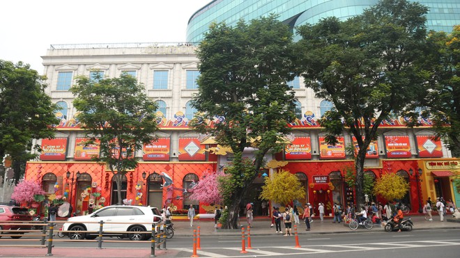 Tái hiện lại Sài Gòn xưa, nơi đây đang đông đúc khách chụp ảnh tết miễn phí- Ảnh 4. Tái hiện lại Sài Gòn xưa, nơi đây đang đông đúc khách chụp ảnh tết miễn phí- Ảnh 4.