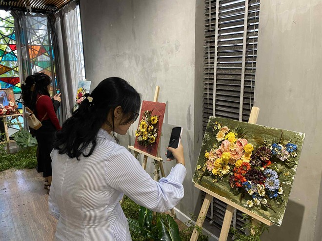 Những b&ocirc;ng hoa đẹp long lanh khiến người xem kh&ocirc;ng tin l&agrave;&hellip; ăn được - Ảnh 9.