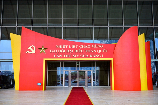 Phố phường H&agrave; Nội rực rỡ cờ hoa ch&agrave;o mừng Đại hội XIV của Đảng- Ảnh 16.