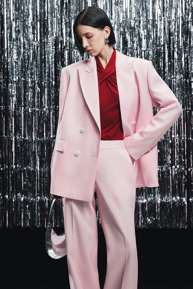 Diện trang phục đồng màu vừa sành điệu mà còn chẳng tốn thời gian phối đồ- Ảnh 9. Diện trang phục đồng màu vừa sành điệu mà còn chẳng tốn thời gian phối đồ- Ảnh 9.