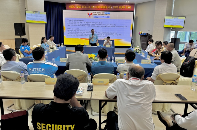 Lịch thi đấu 6 trận play-off khu vực TP.HCM: Thư h&ugrave;ng hấp dẫn- Ảnh 2.